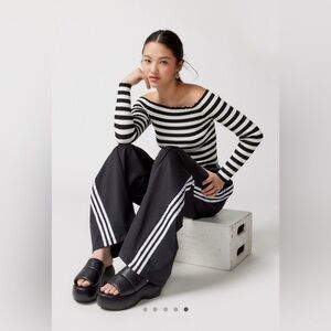 UO Berlin Off-The-Shoulder Sweater